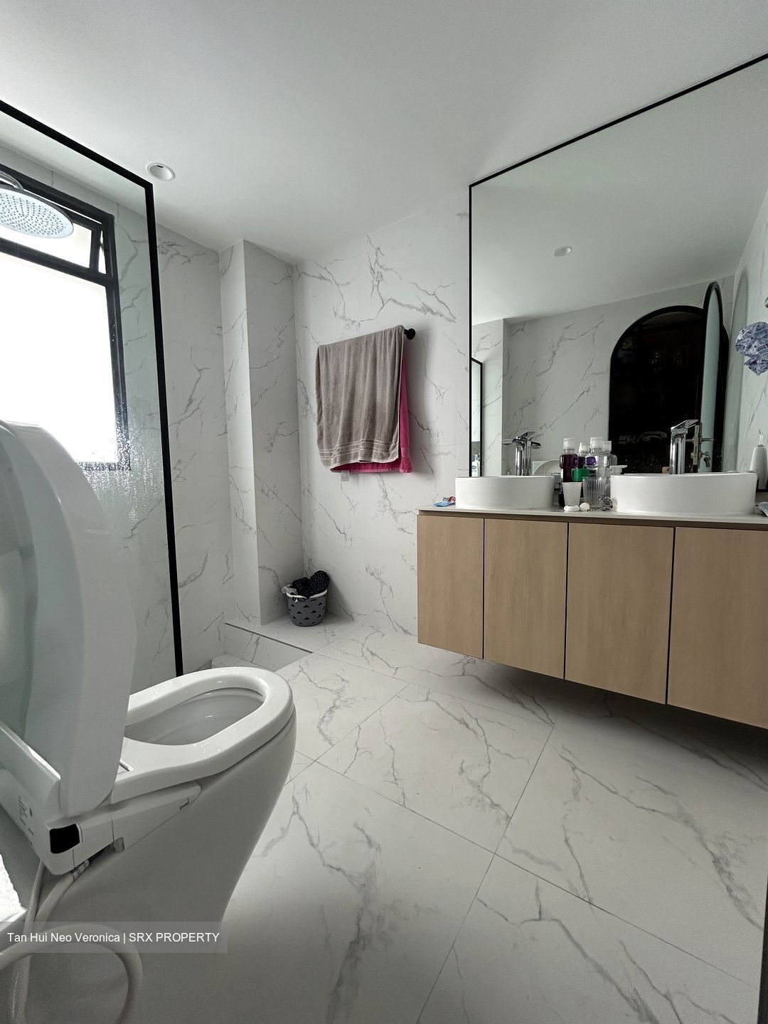 How Sun Garden (D19), Terrace #503701111